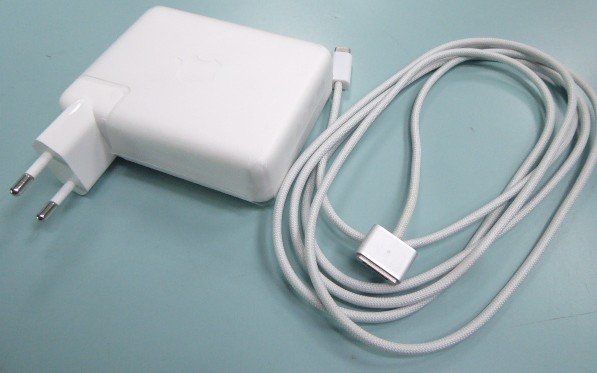 for Apple MacBook Pro 14-inch M3 MAX Pro 2023 140W ac adapter charger