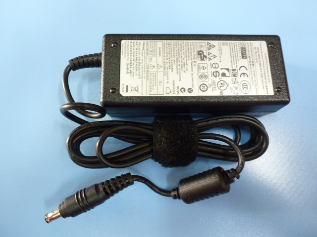 19V 3.16A 60W AC Power Laptop Charger Adapter For Samsung CPA09-004A  AD-6019R