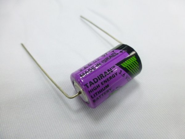 Tadiran TL-5101P 3.6V lithium battery with axial pin terminal