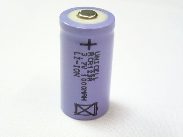 RCR123A IMR16340 3.7V rechargeable lithium battery