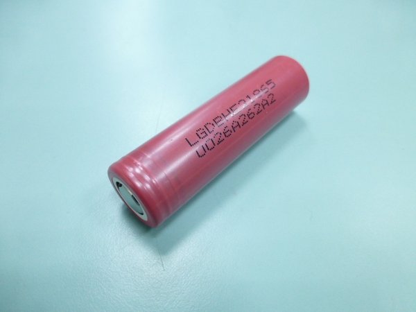 LG ICR18650HE2 30A battery