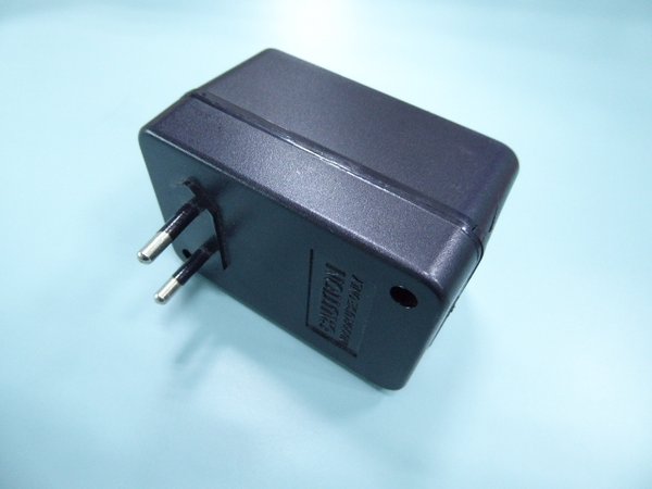 AC 240V to 120V voltage converter