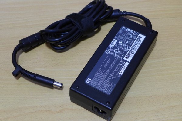 HP 18.5V 6.5A ac adapter