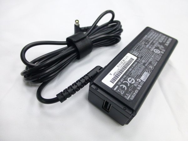 Sony 19.5V/5.0V VGP-AC19V74 AC adapter