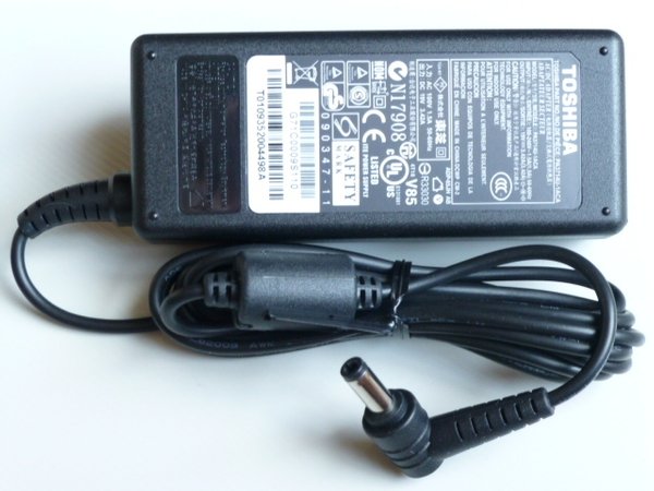 Toshiba PA3097U-1ACA PA3396U-1ACA PA3396E-1ACA PA3467U-1ACA PA3715U-1ACA 19V 3.42A ac adapter