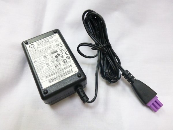 HP 30V 333mAh 0957-2286 ac adapter