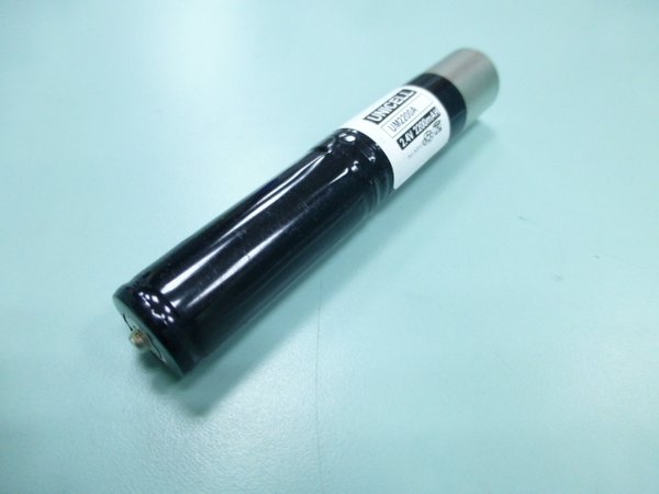 Marantz microphone 2.4V battery