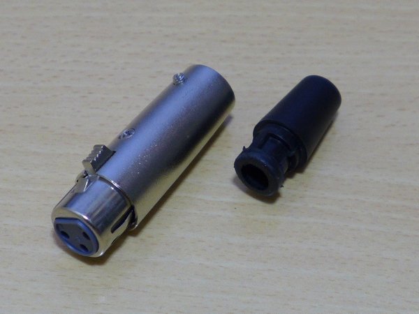3 pin XLR male plug