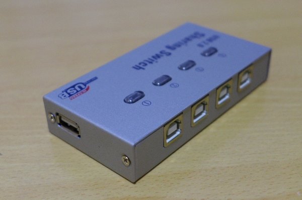4 in 1 port USB 2.0 auto sharing switch