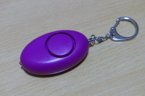 Keychain type personal alarm