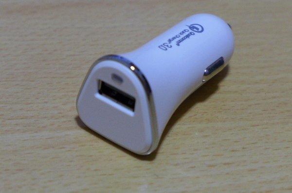 QC 3.0 car charger for mobile phone charger