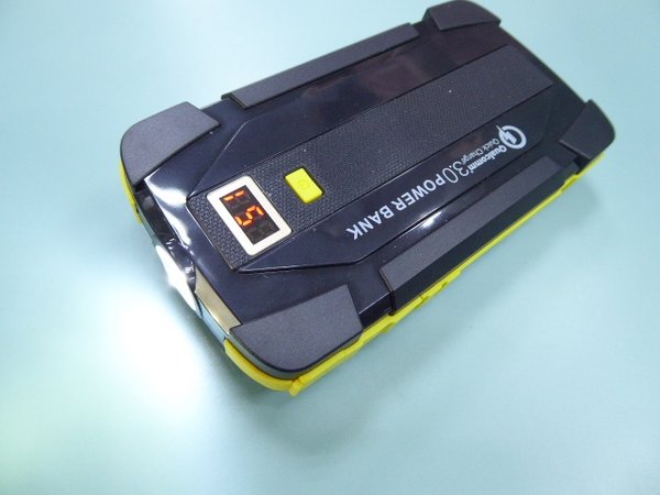 5V 16000mAh QC3.0 potable battery bank with LED torch light
