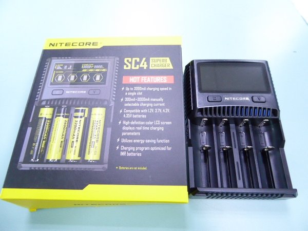 Nitecore SC4 Superb charger