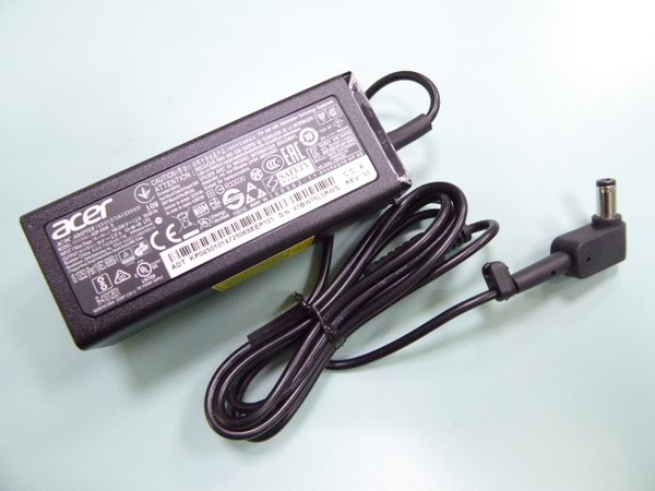 Acer 19V 2.37A ADP-45HE D ac/dc adapter