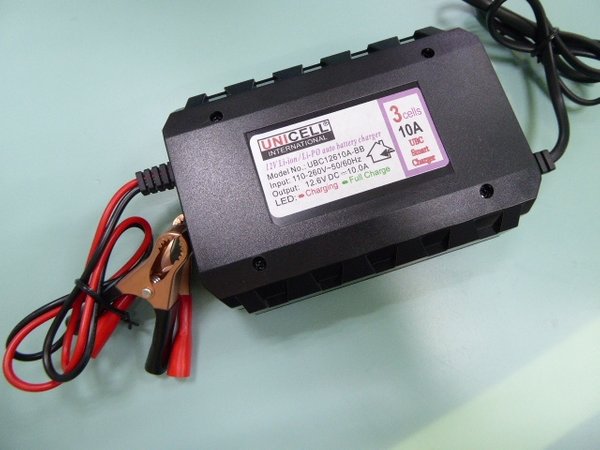 12.6V 10A lithium ion battery charger for 3 cells Li-ion battery pack