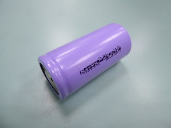 32600 32650 size D 3.7V rechargeable li-ion battery