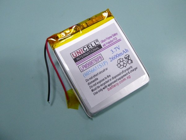 3.7V 2600mah 605666 li-polymer battery