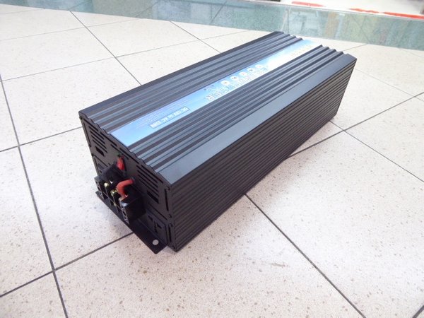 12V to 230V AC 5000W pure sine wave inverter