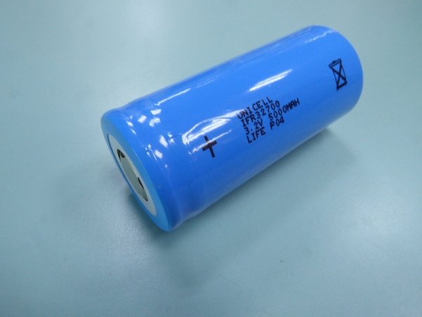 3.2V 5000mAh 32700 LiFePo4 battery